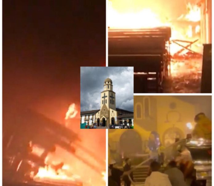 Salento Quindío iglesia quemada
