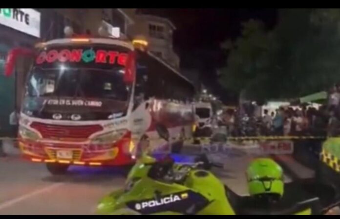 Los sicarios pararon el bus y se subieron a matar a cuatro personas, entre ellos dos menores en Puerto Berrío